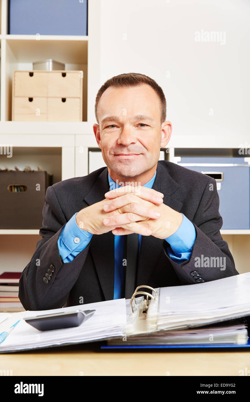 Clerk man hi res stock photography and images Alamy Clerk man hi res stock photography and images Alamy