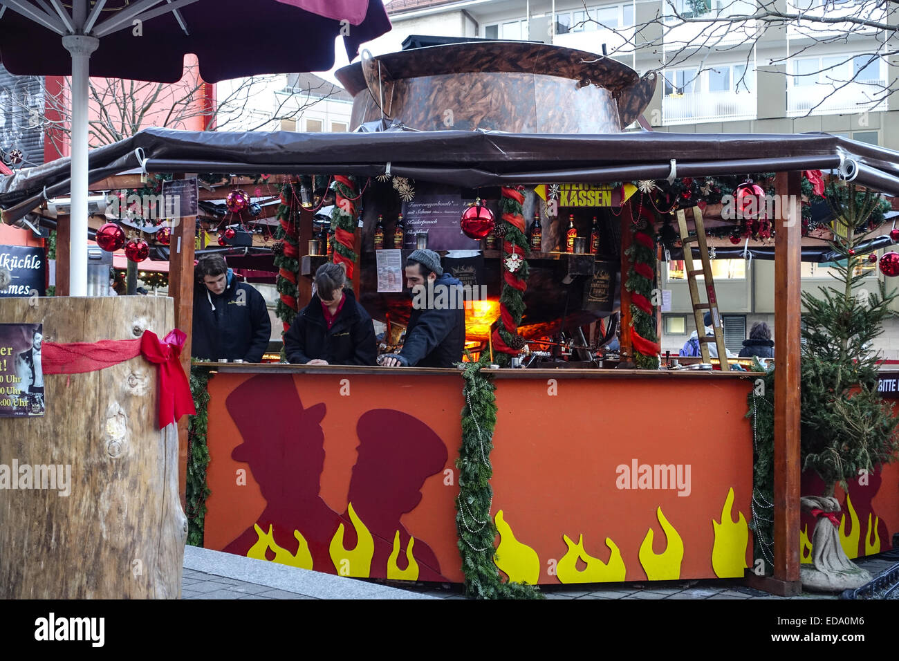 Die grösste Feuerzangenbowle der Welt, auf dem Weihnachtsmarkt