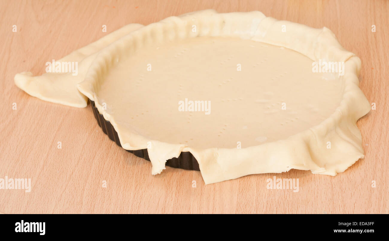 Pie tin hi-res stock photography and images - Alamy