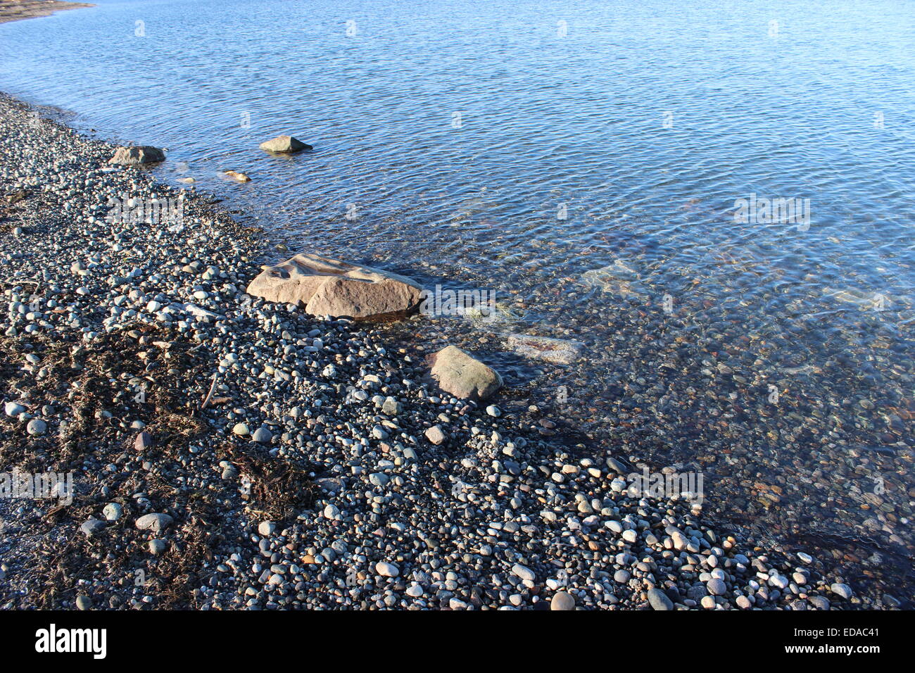 Rocky ocean shore hi-res stock photography and images - Alamy