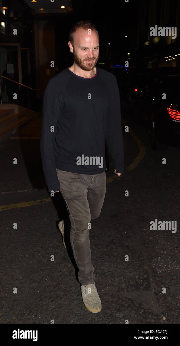 Celebrities leaving the Coldplay afterparty at Kensington Roof Stock Photo  - Alamy