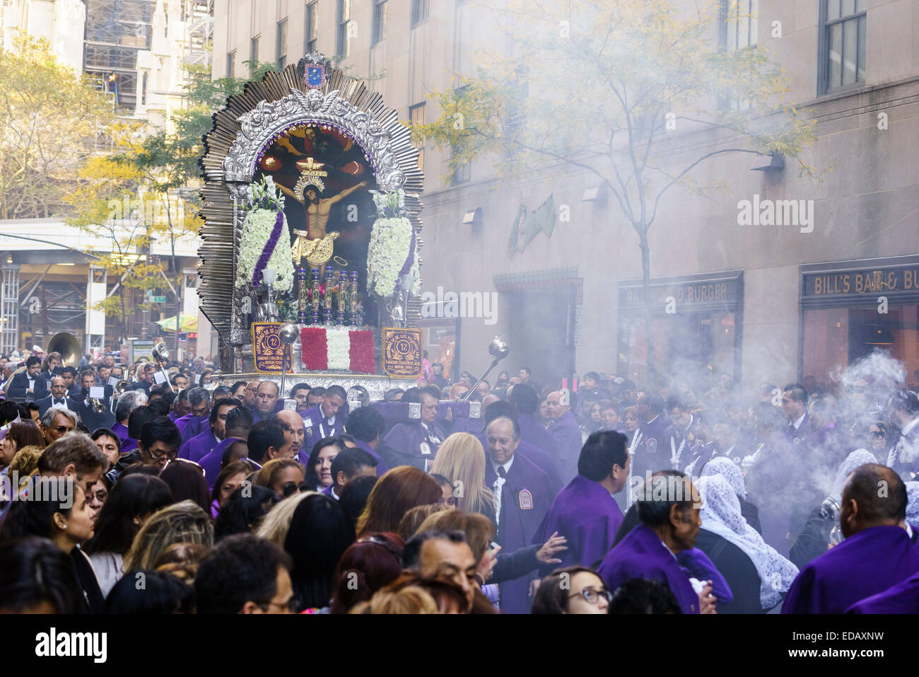 senor de los milagros nyc st patricks day parade 2025