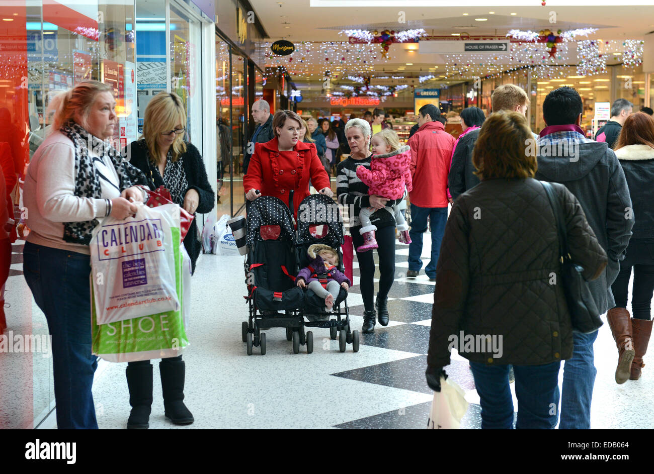 Telford Town Centre busy with shoppers Stock Photo Alamy