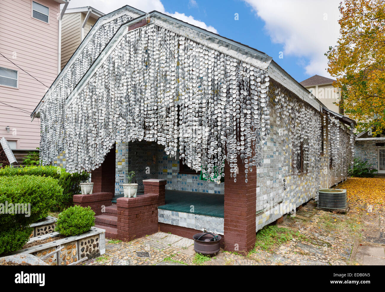 The Beer Can House, a folk art creation by John Milkovisch, 222 Malone Street, Rice Military, Houston, Texas, USA. Unusual property / properties. Stock Photo