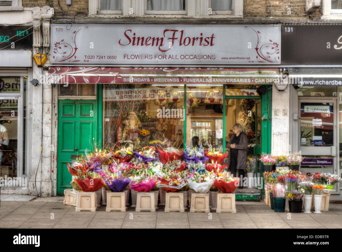 Flower shop,  London   Turkish Florists Hackney Stock Photo