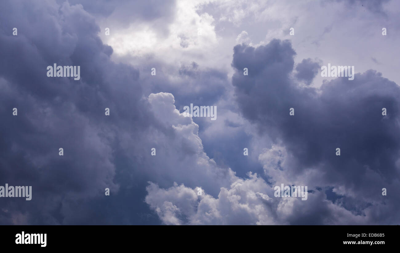 Dark Cloudy sky before the storm Stock Photo - Alamy