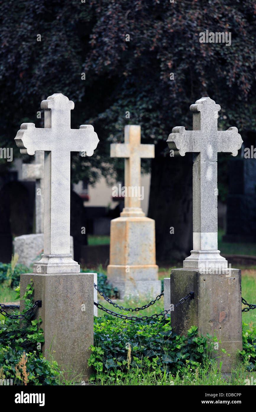 Grave crosses, white marble, Invalidenfriedhof, Invalids' Cemetery, Mitte district, Berlin, Germany Stock Photo