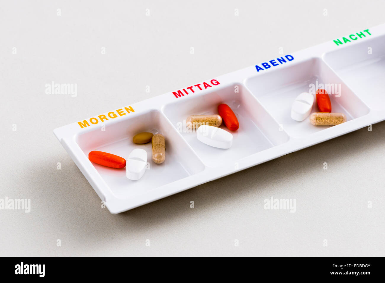 Tablet dispenser hires stock photography and images Alamy