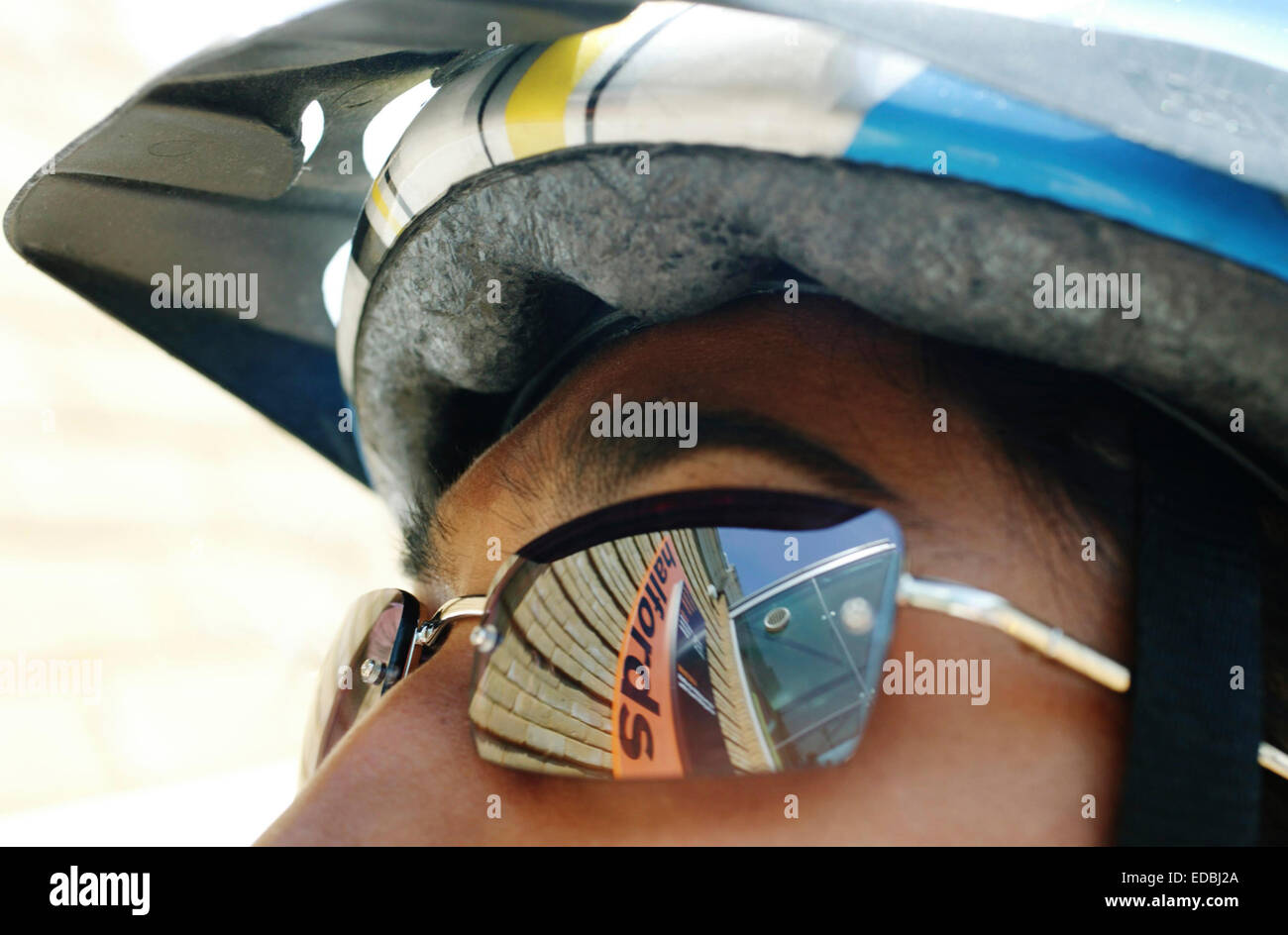 halfords clear cycling glasses