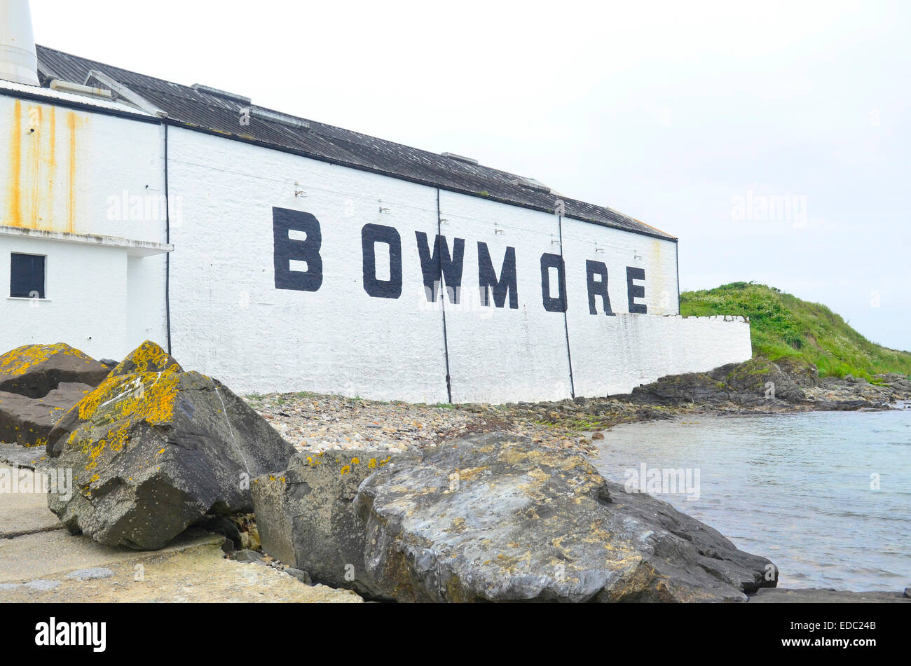 Bowmore Whisky Distillery, Islay, Scotland Stock Photo Alamy