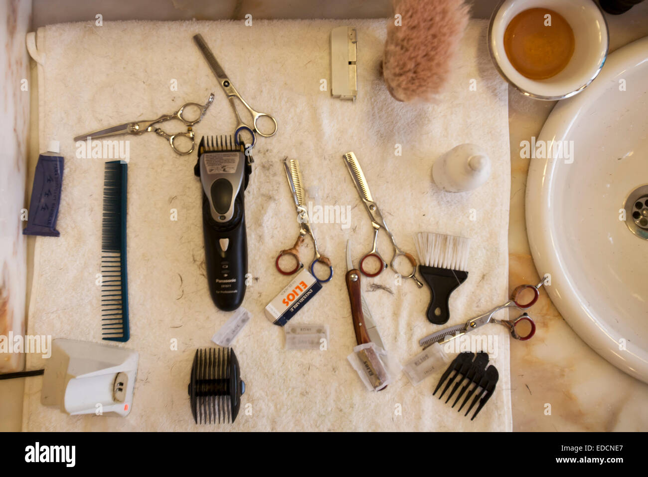 Figaro S Barbershop A Men Only Barbershop Specialized In Classic