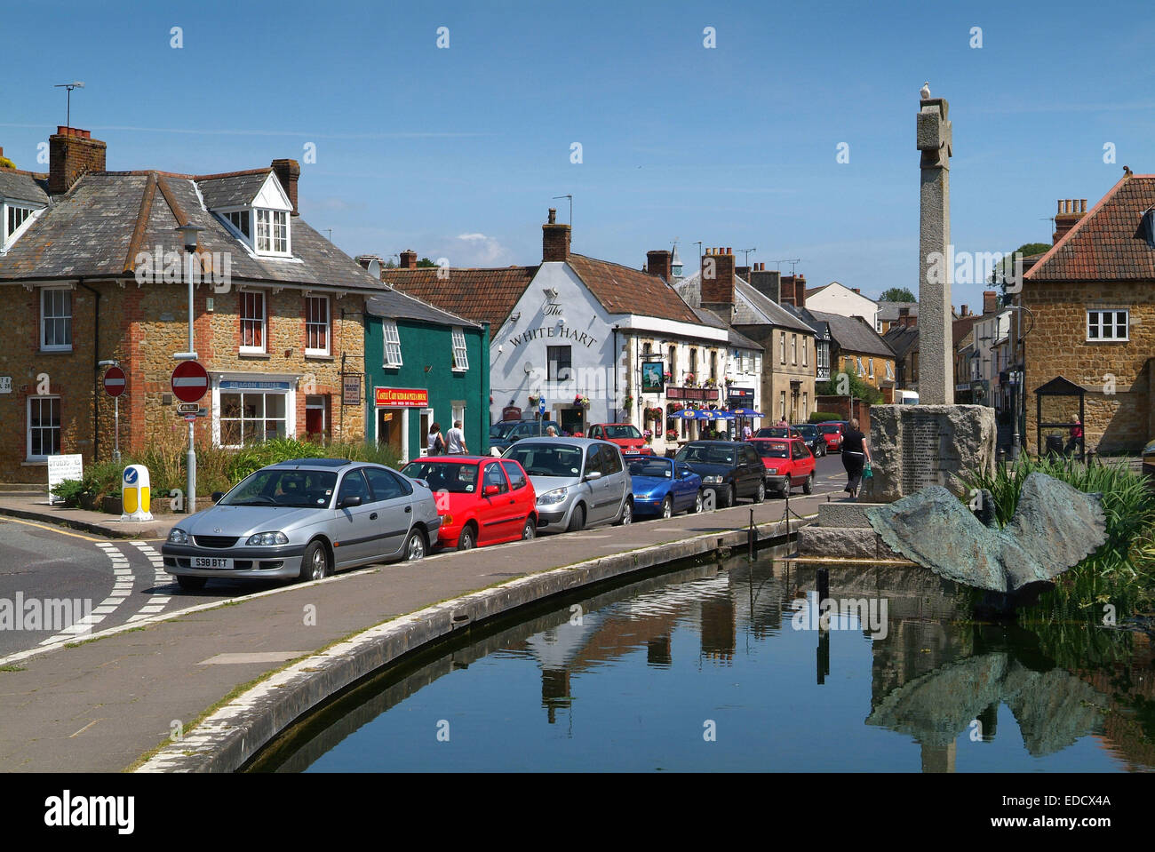 the somerset town of castle cary showing the duck pond high street and town hall stock photo alamy the somerset town of castle cary showing the duck pond high street and town hall stock photo alamy