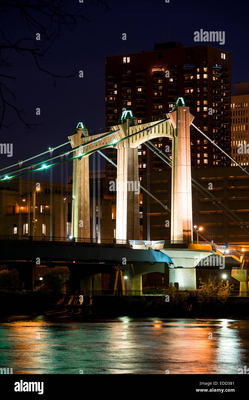 Hennepin Avenue bridge over the Mississippi River in downtown Minneapolis  at dusk. Stock Photo