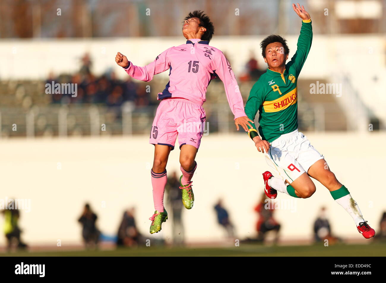 Komaba soccer field, Saitama, Japan. 5th Jan, 2015. (LR) Bui Miake