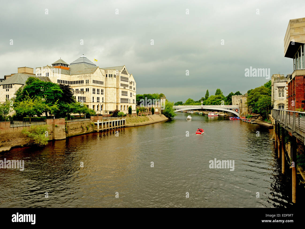 OUSE RIVER IN YORK WITH THE AVIVA BUILDING IN THE BACKGROUND YORKSHIRE ENGLAND UK Stock Photo