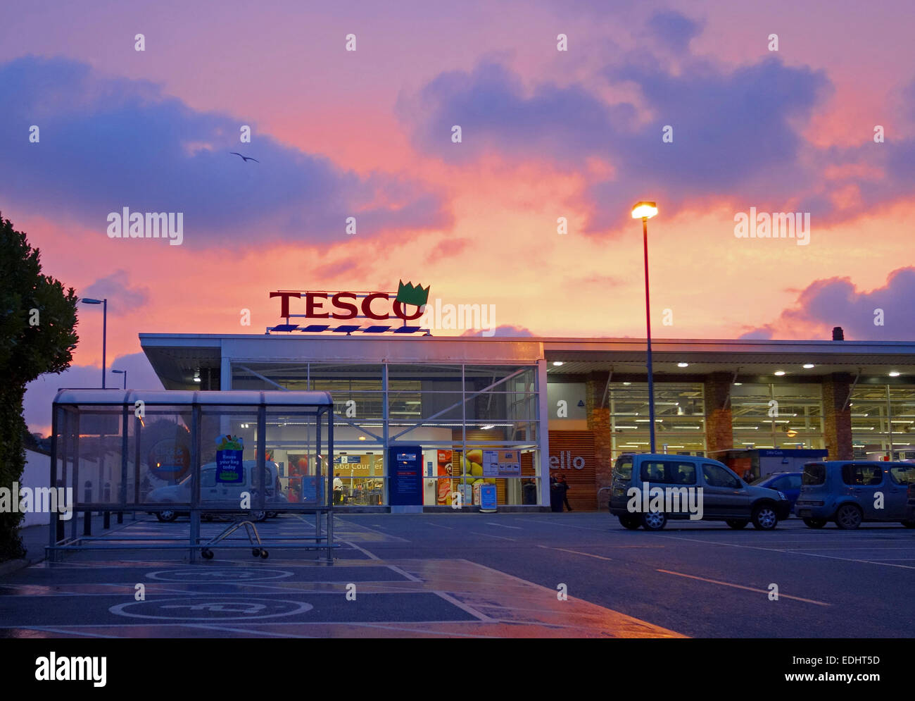 Tesco store front hires stock photography and images Alamy