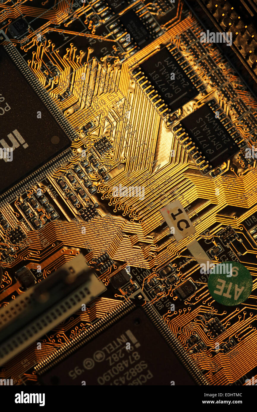 Monolithic chips hi-res stock photography and images - Alamy