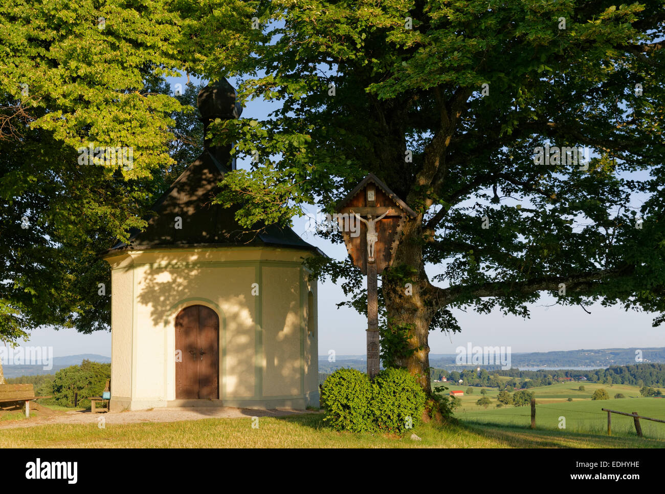 Maria-Dank-Kapelle Chapel on the Fürst-Tegernberg, Münsing, Upper Bavaria, Bavaria, Germany Stock Photo