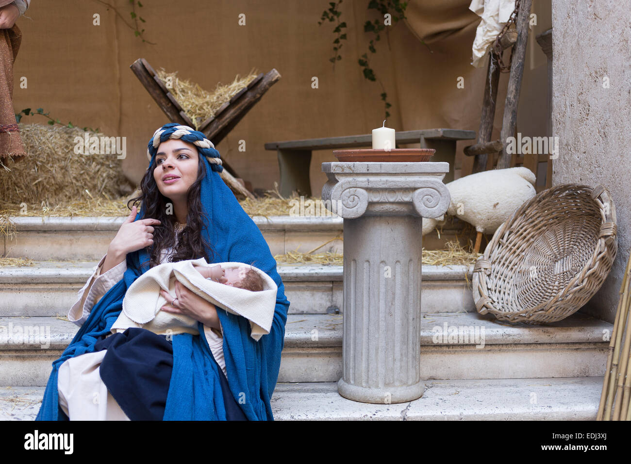 Jesus christ crib hires stock photography and images Alamy