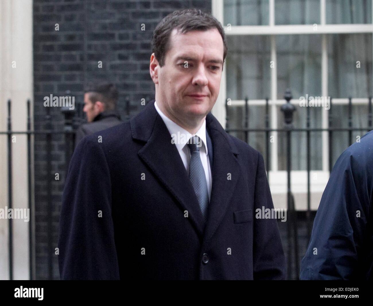 Westminster, London, UK. 7th January, 2015. Chancellor of the Excequer George Osborne leaves Downing Street for the weekly PMQ at the Houses of Commons in Parliament. Credit:  amer ghazzal/Alamy Live News Stock Photo