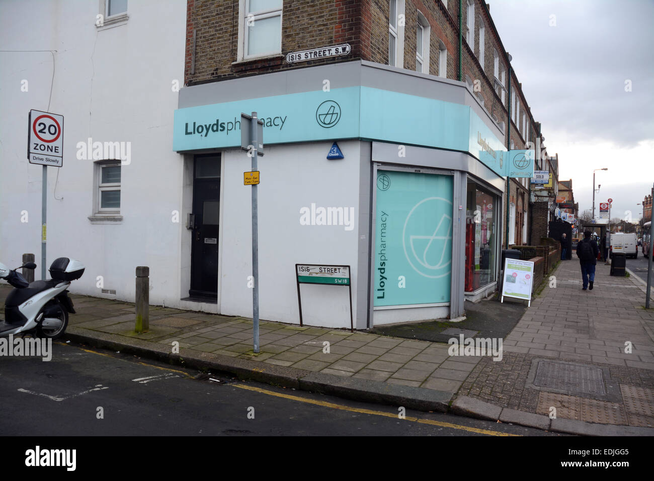 Isis Street in Earlsfield, South West London is lined with millionpound properties Stock Photo