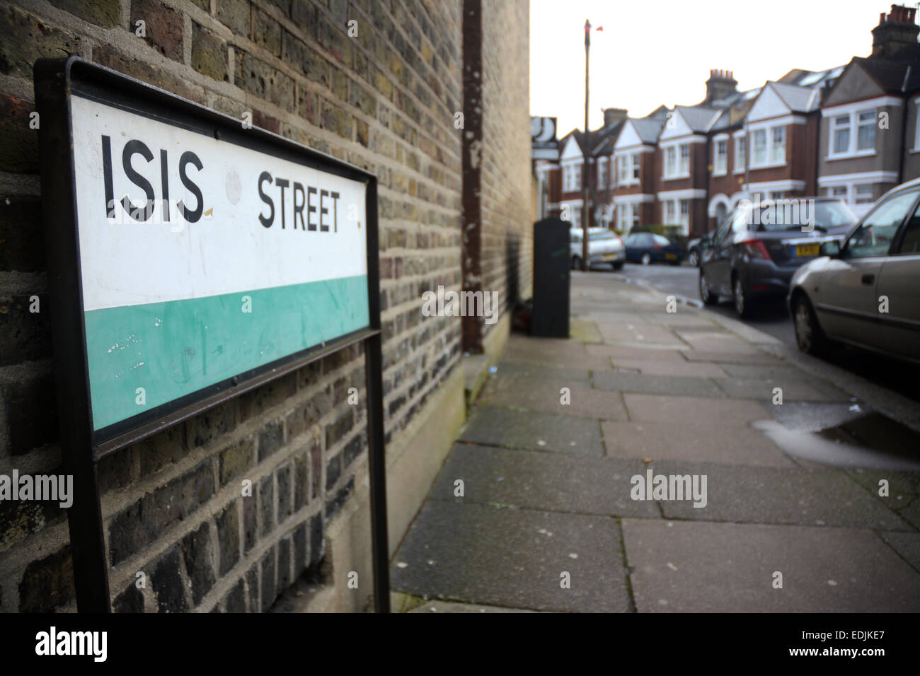 Isis Street in Earlsfield, South West London is lined with millionpound properties Stock Photo