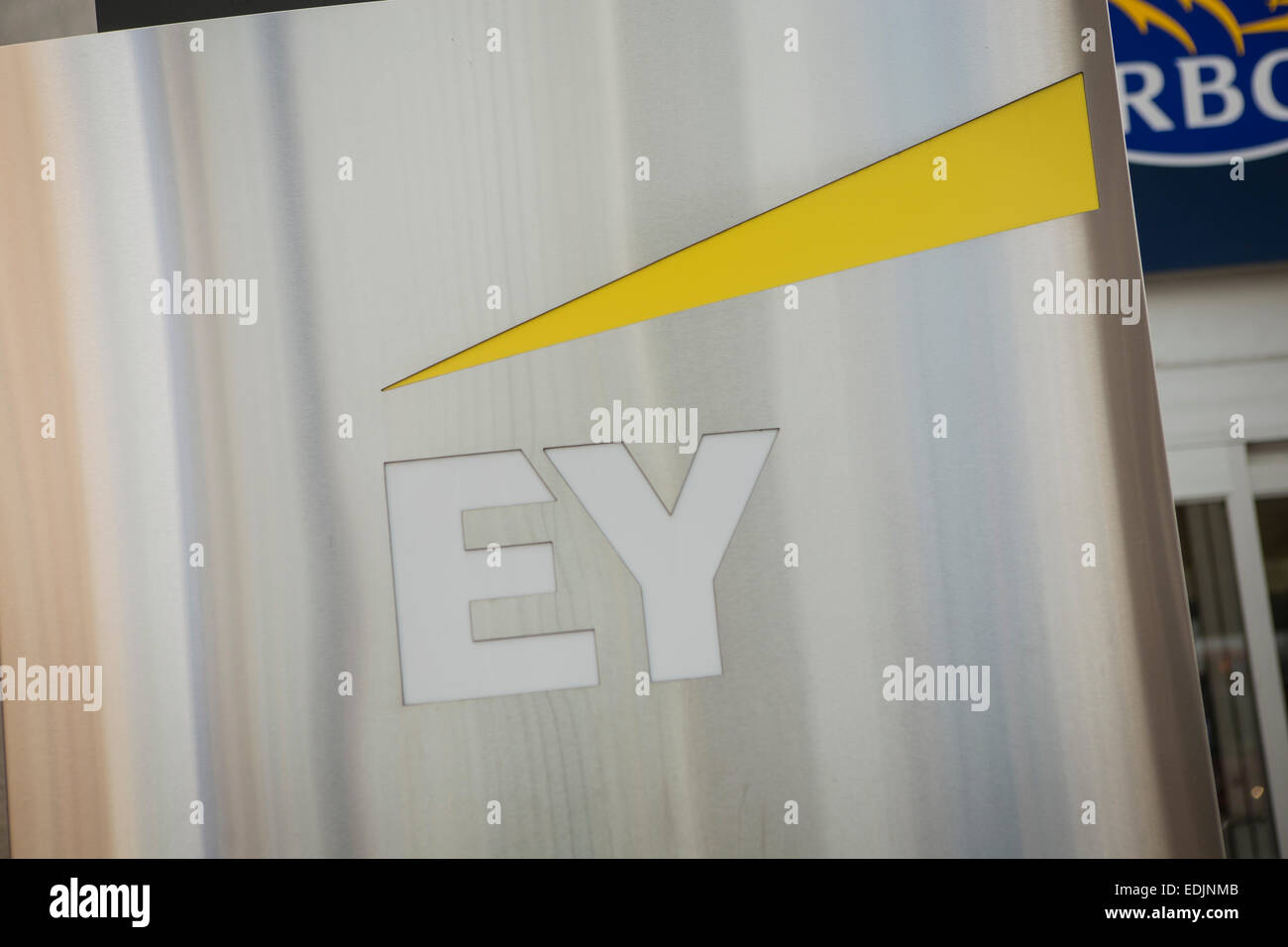 A EY (Ernst & Young) logo is pictured on the Sun Life Financial Centre in Ottawa Stock Photo
