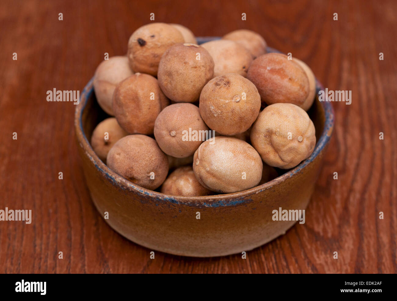 Persian food ingredient. Iranian dried limes Stock Photo Alamy