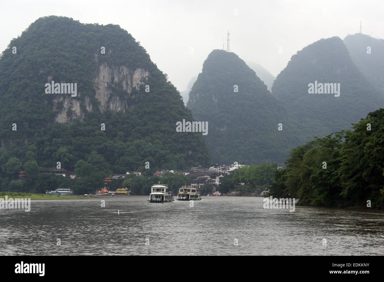 Karst china river hi-res stock photography and images - Alamy