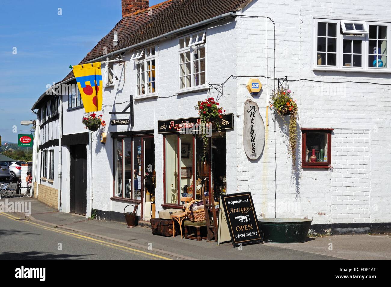 Cotswolds antiques shop hires stock photography and images Alamy