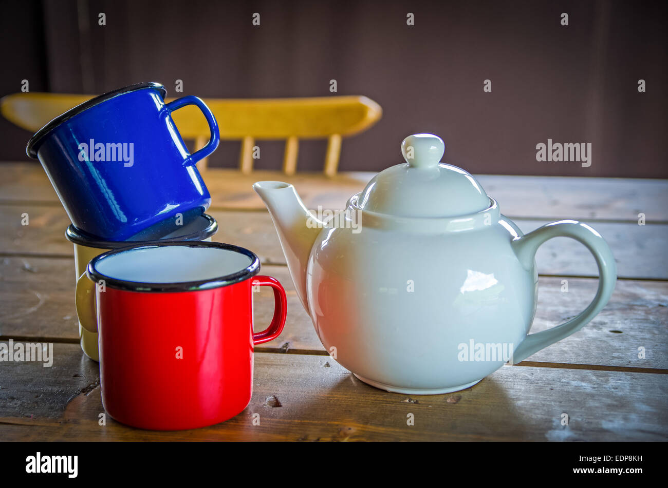 Metal shiny teapot hi-res stock photography and images - Alamy