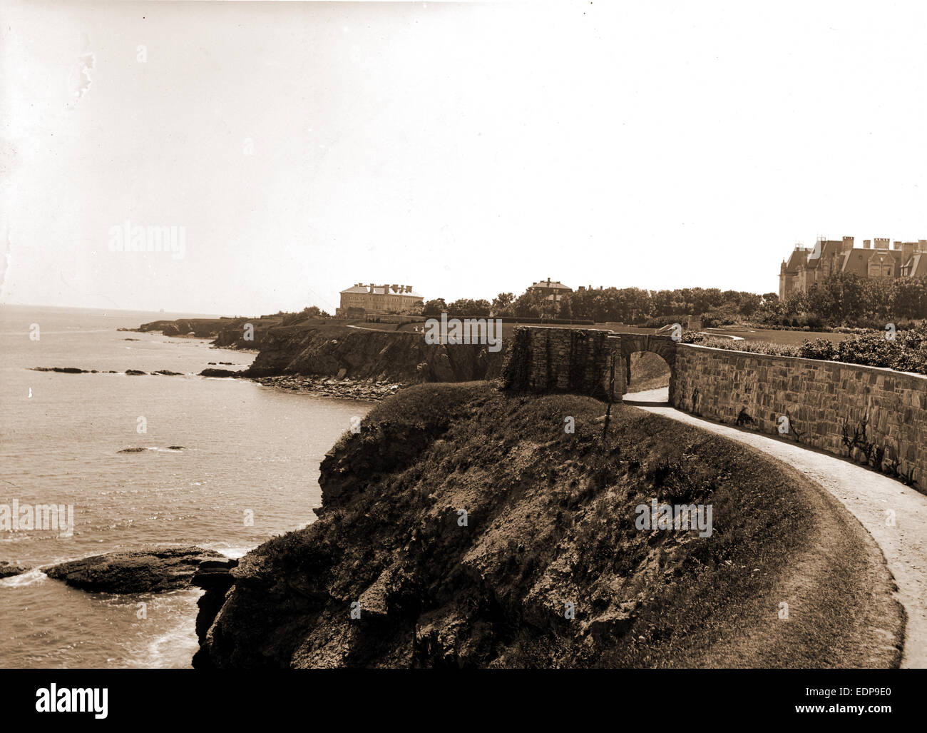 Cliff Walk, Newport, R.I, Walkways, Waterfronts, Cliffs, United States, Rhode Island, Newport, 1890 Stock Photo