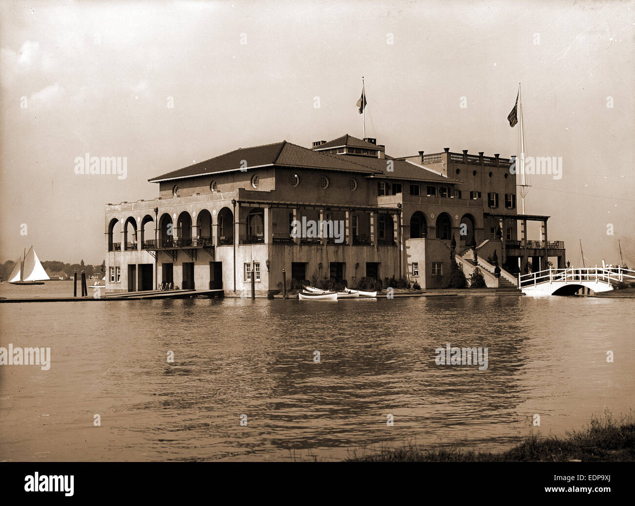 Detroit Boat Club, Belle Isle Park, Boat clubs, Clubhouses, Waterfronts