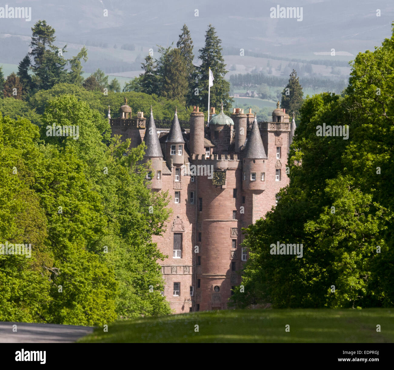 glamis castle forfar queen elizabeth  childhood home Stock Photo