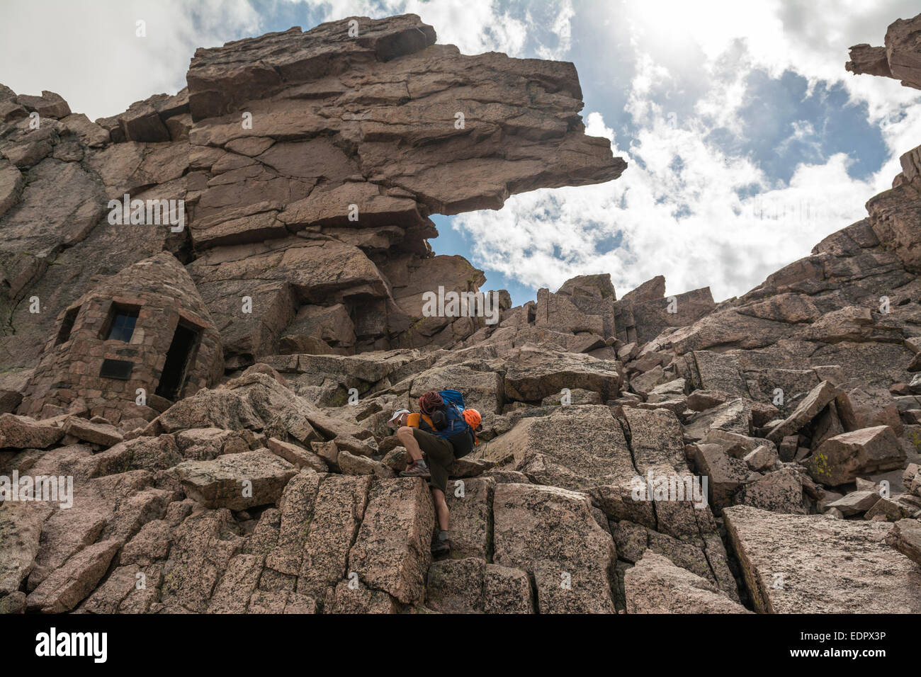 A man hiking the Keyhole route on Long