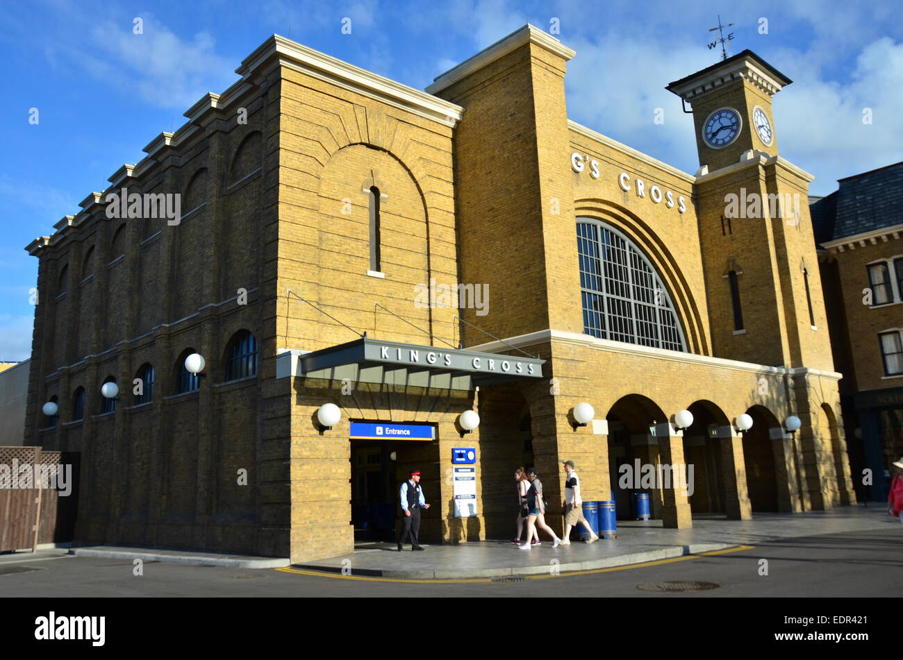 Harry potter kings cross hires stock photography and images Alamy