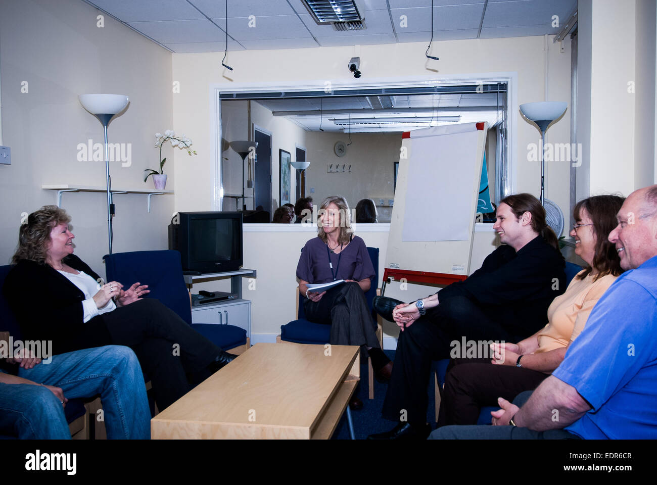 Consumer testing at a consumer product testing laboratory in Reading UK.  Focus groups sample food, personal care products etc Stock Photo