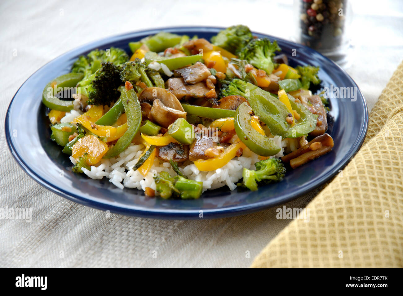 Asian-style vegetable stir fry. Vegetarian vegan Stock Photo - Alamy