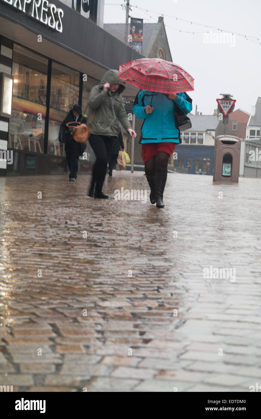 Blackpool, Lancashire, UK. 9th January, 2015. Weather news; Very heavy ...