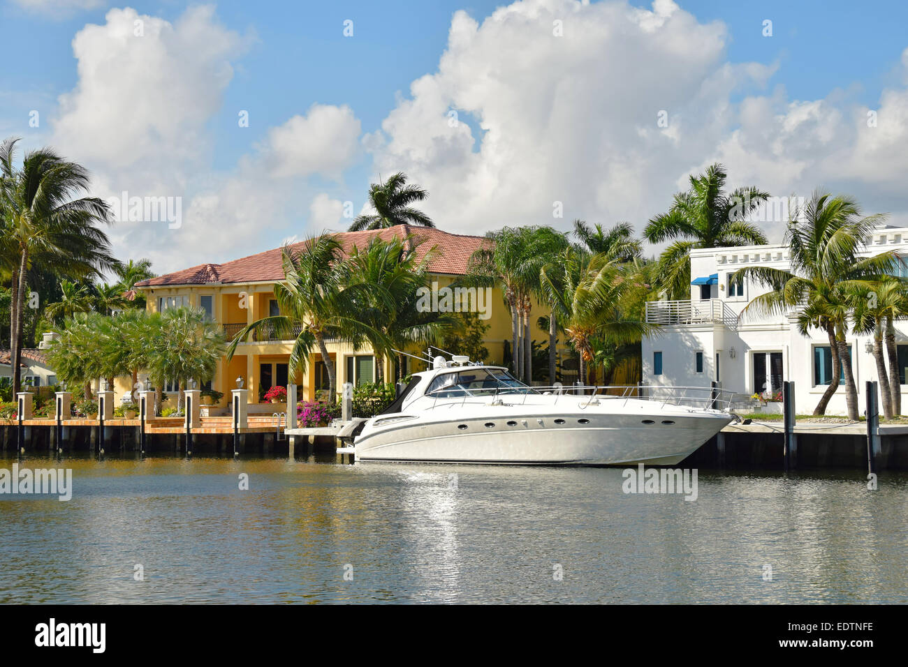 Expensive yacht and waterfront homes in Fort Lauderdale, Florida Stock Photo