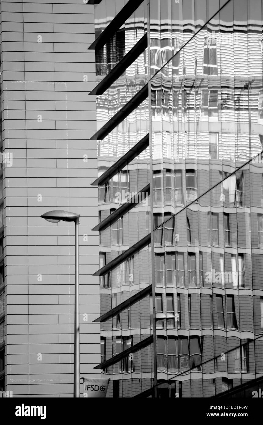 Reflection on an office building in the International Financial