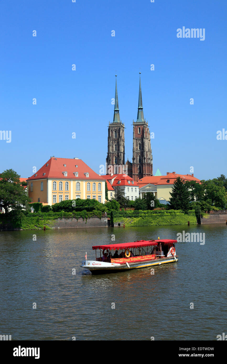 View across river Odra with cruise ship to Cathedral Island, Wroclaw, Lower Silesia, Poland, Europe Stock Photo