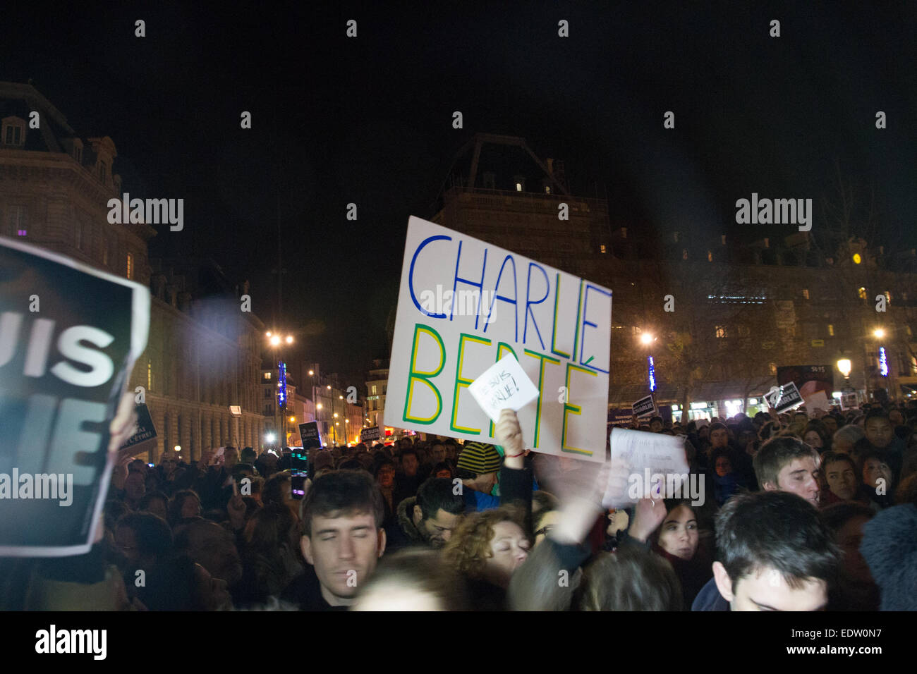 World Event In 2015 Paris, France. 8th January, 2015. Peaceful protest in Place de la ...