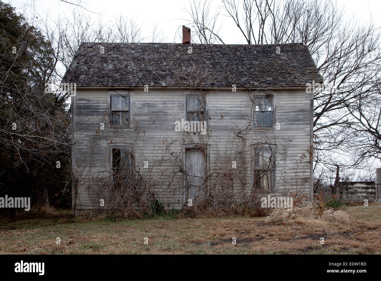 Abandoned farmhouse near Lawrence, KS, 2014 Stock Photo Alamy