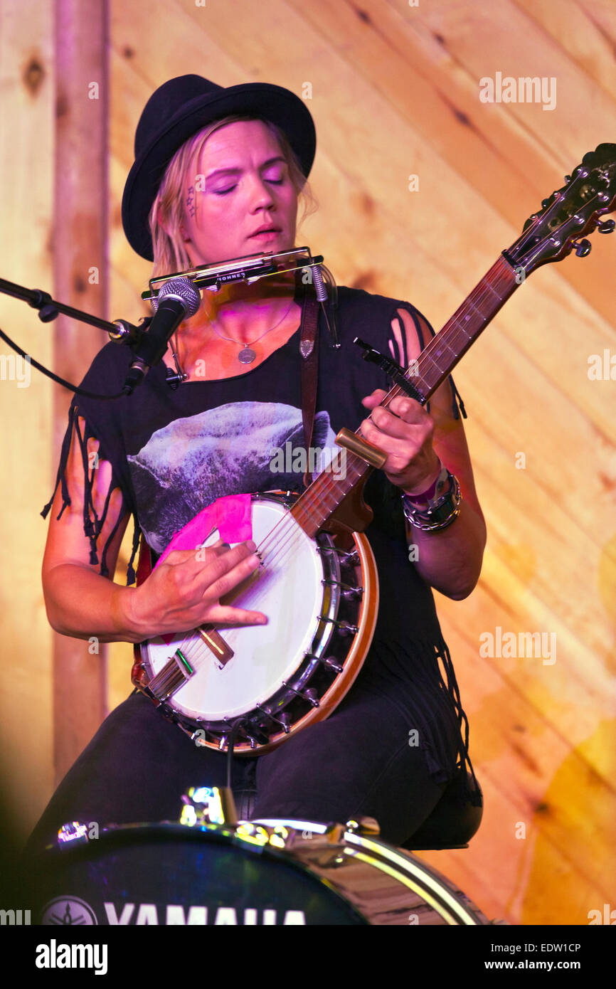 Group musicians folk music festival hires stock photography and images