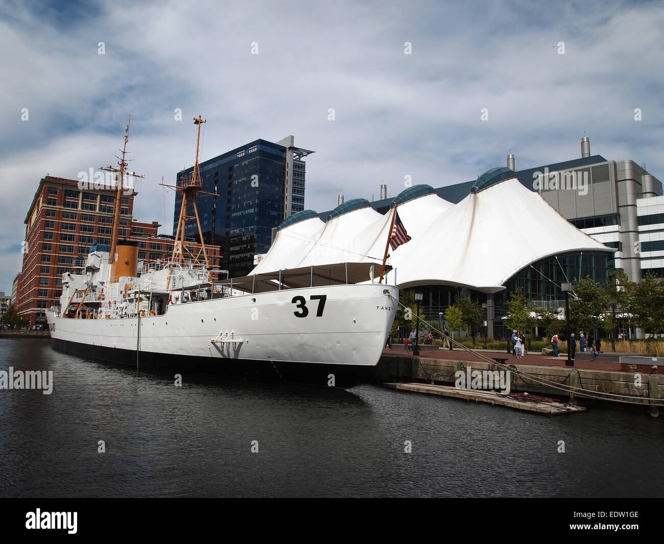 Uscgc taney hi-res stock photography and images - Alamy