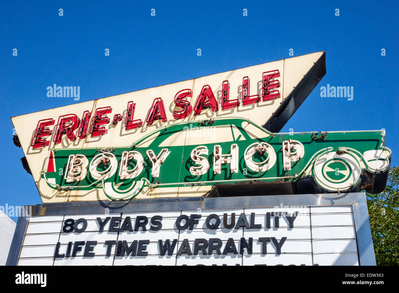 Body shop logo hires stock photography and images Alamy