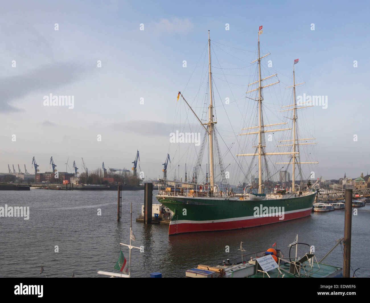 museumsschiff-rickmer-rickmers-in-the-harbour-of-hamburg-germany-on-the