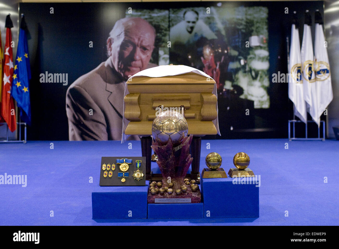 The coffin of Real Madrid's Argentine legend Alfredo di Stefano, during