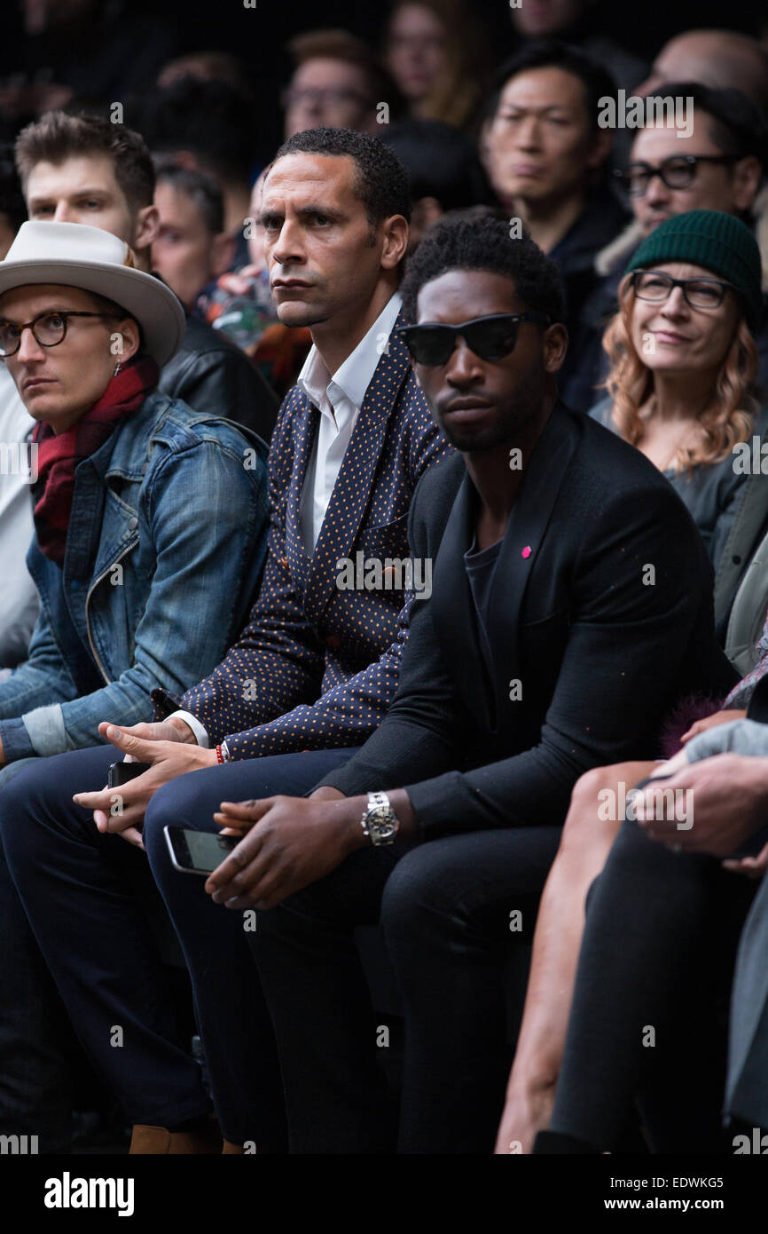 Oliver proudlock centre hi-res stock photography and images - Alamy